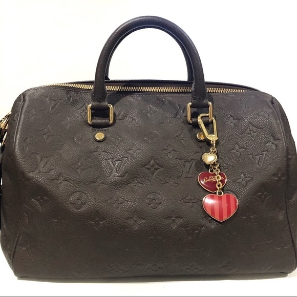 Louis Vuitton Coeur Rayures Key Holder Keychain Heart Charm Limited Edition - Picture 3 of 10